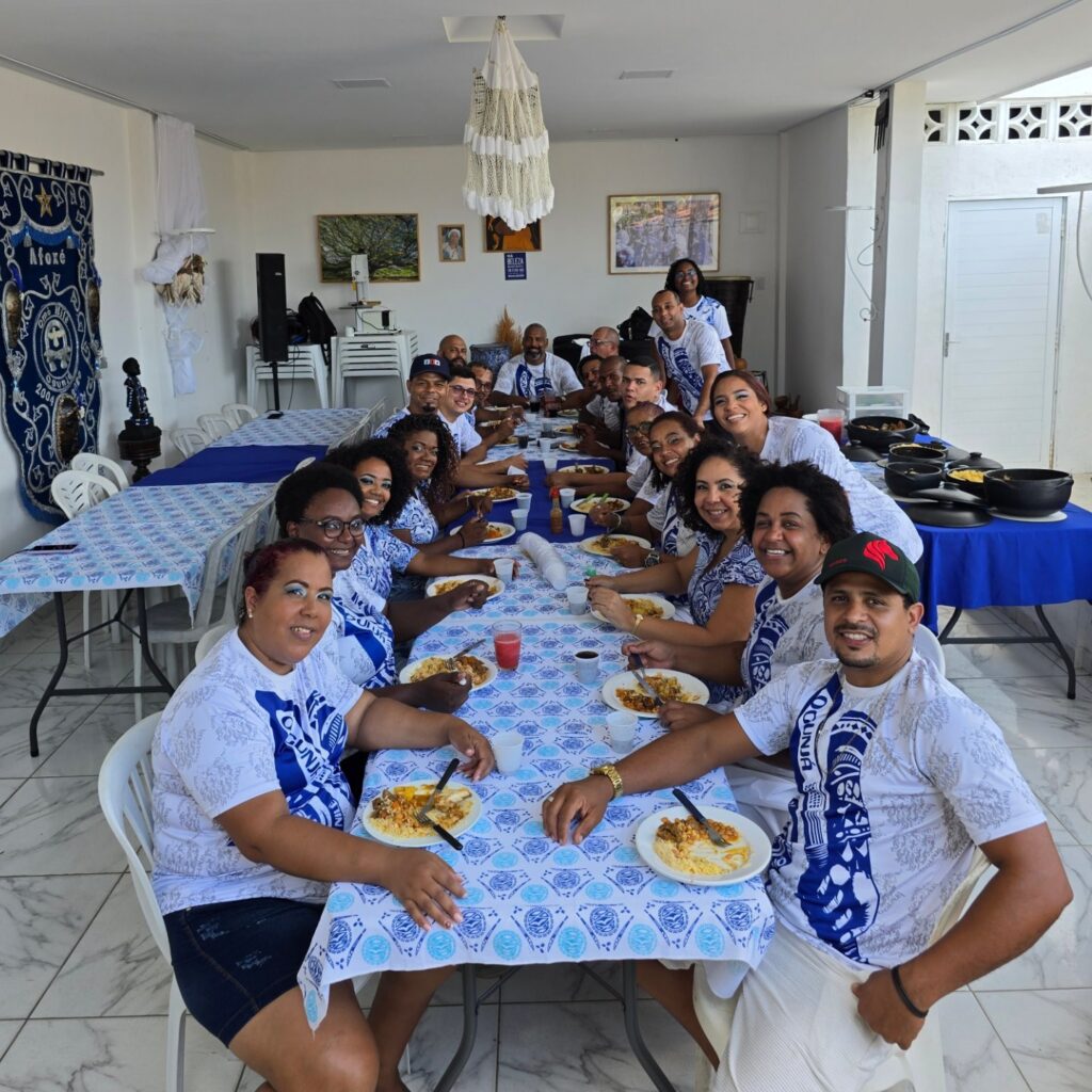 Instagram post from afoxeomonile. This post is in position 4.