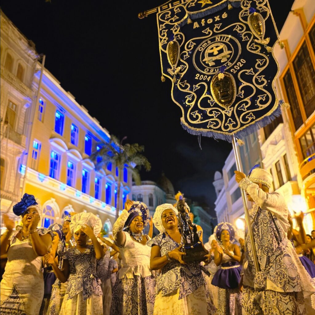 Instagram post from afoxeomonile. This post is in position 6.