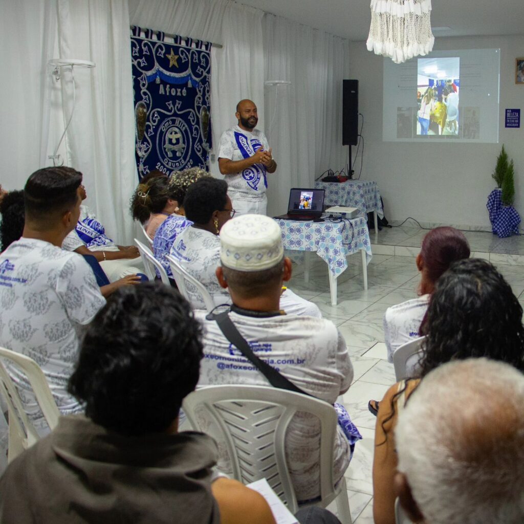 Instagram post from afoxeomonile. This post is in position 2.